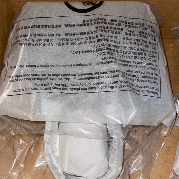 Michael Kors purse and wallet - Picture 6 of 6